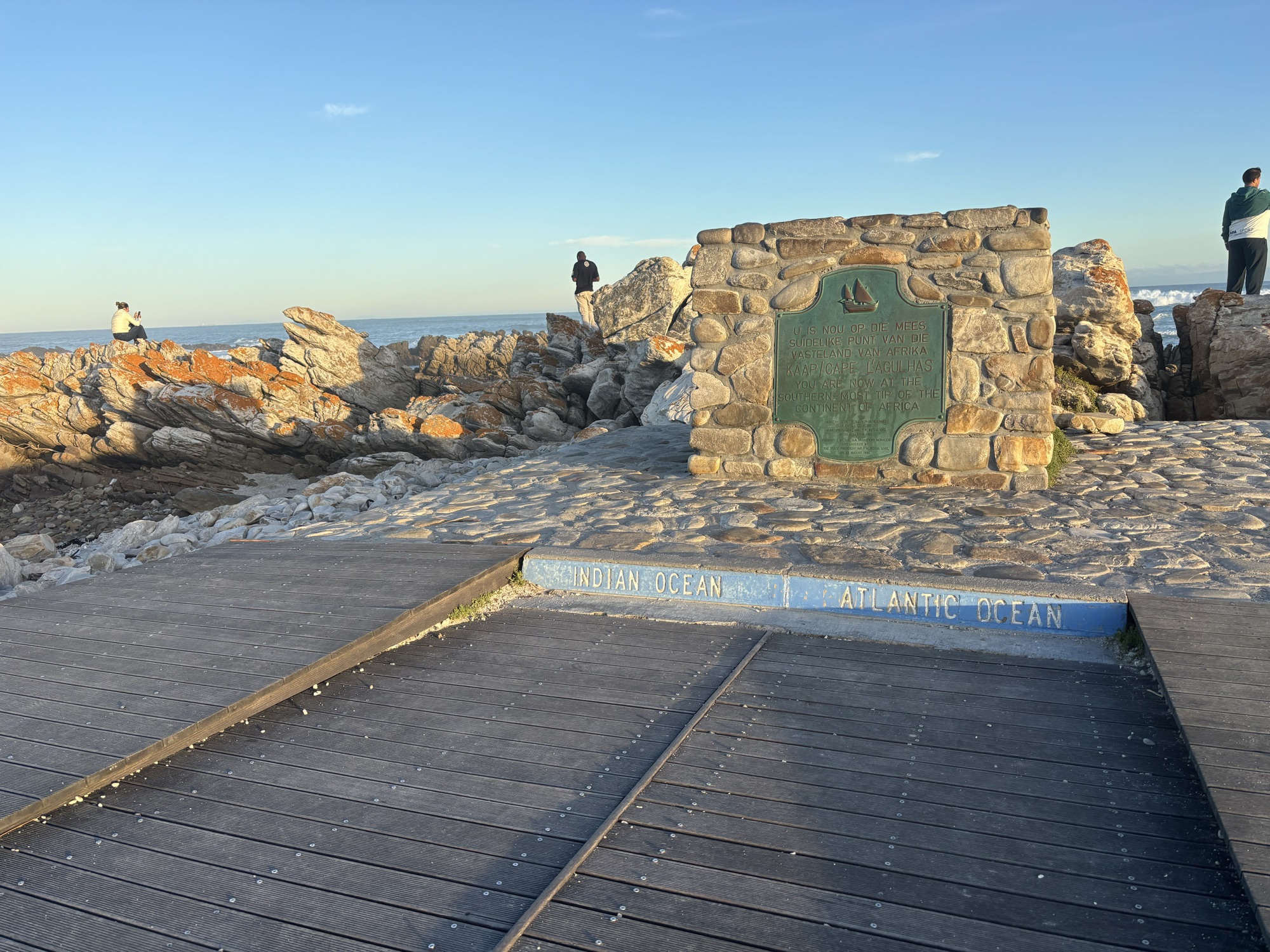 Cabo de Agujas, donde se juntan los océanos Índico y Atlántico