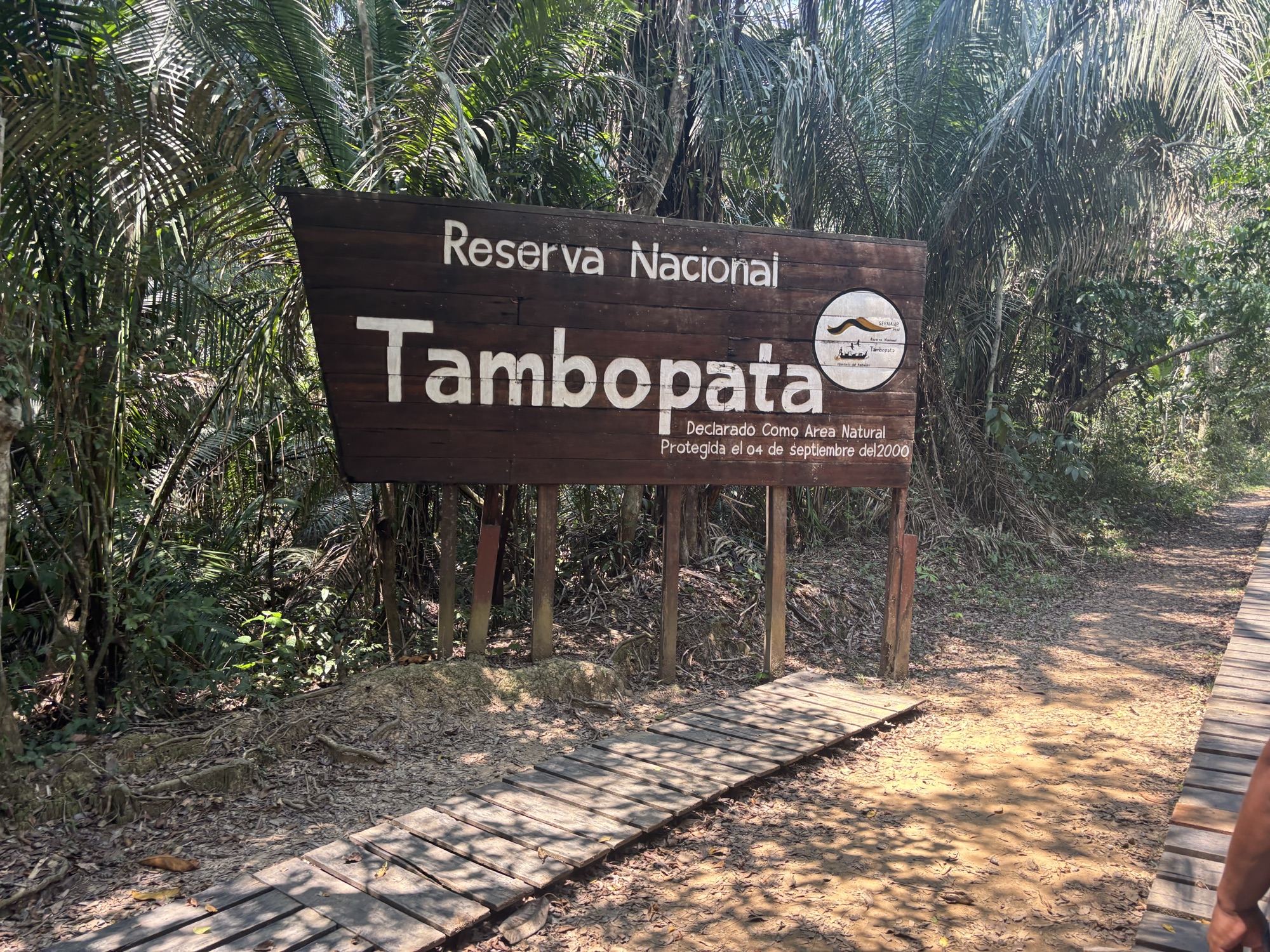 Cartel tambopata