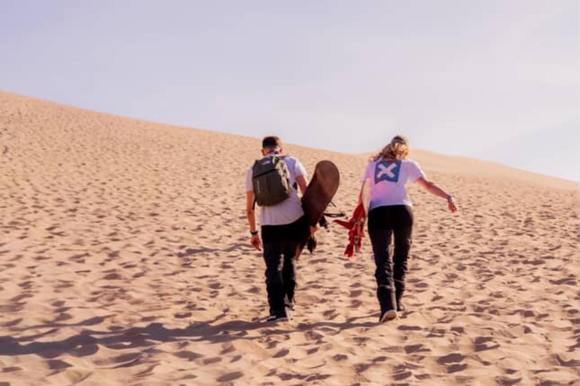 Pablo y laura huacachina
