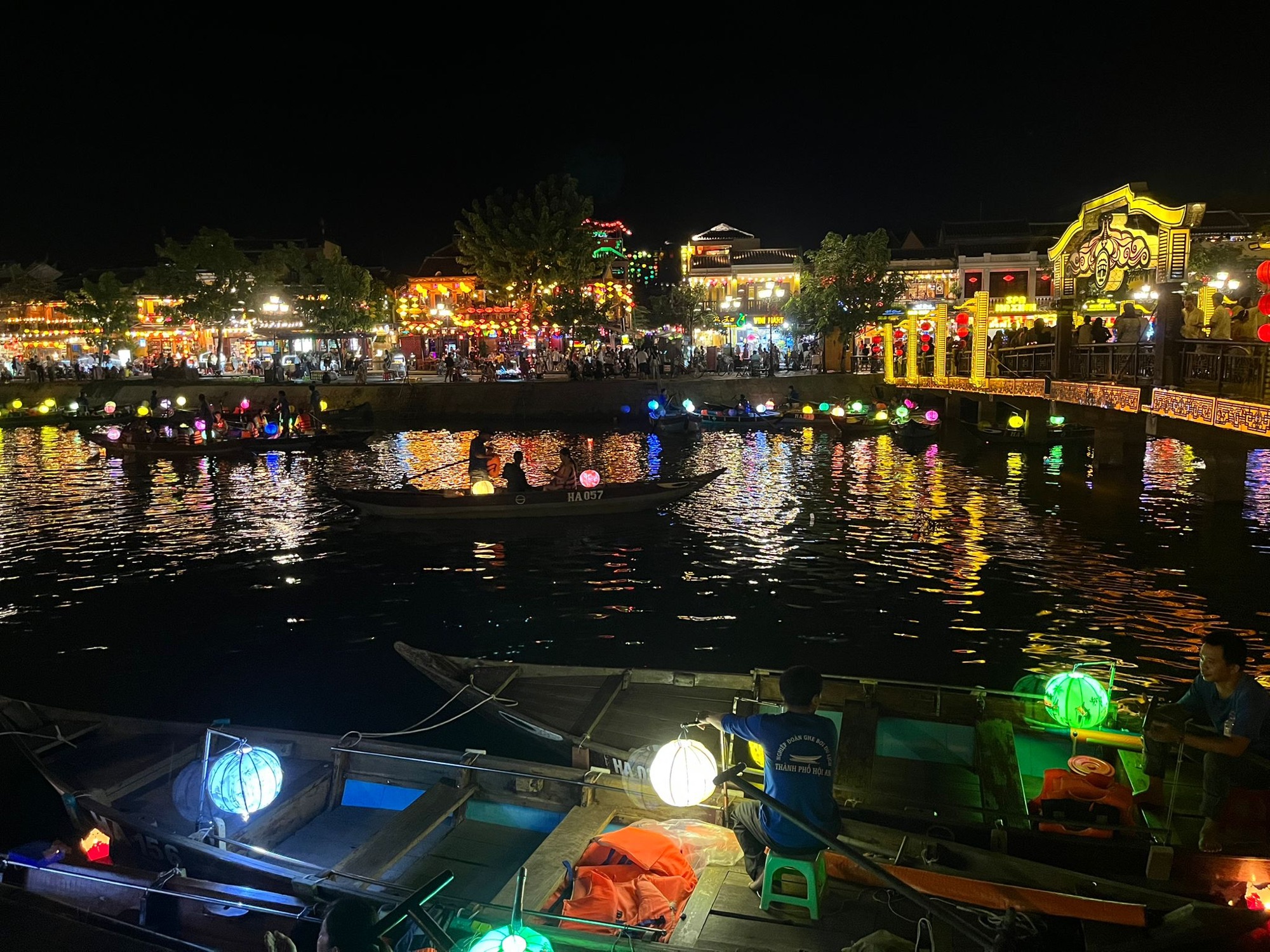 Noche hoi an 2