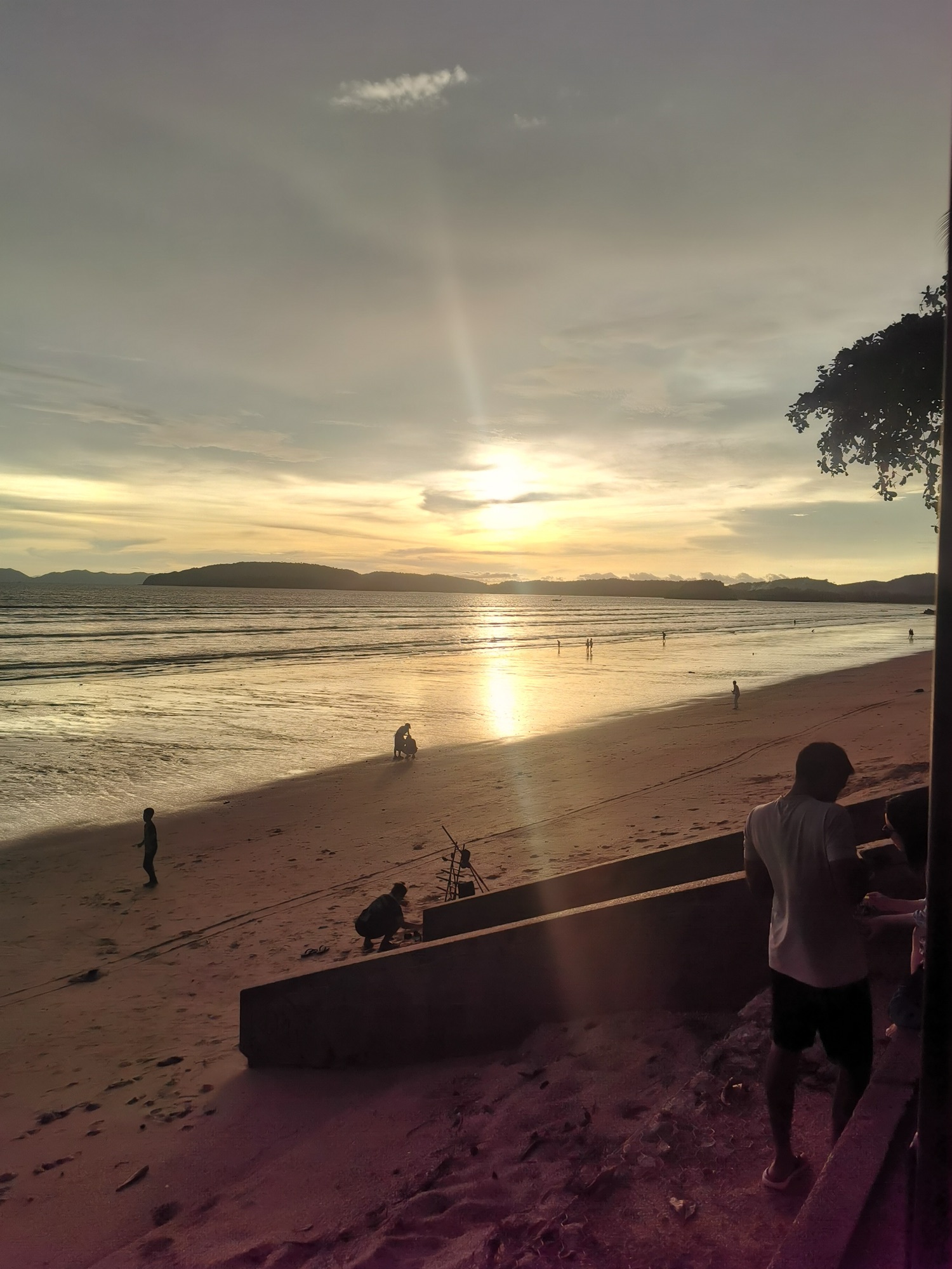 Atardecer en la playa de Ao Nang al volver de la excursión