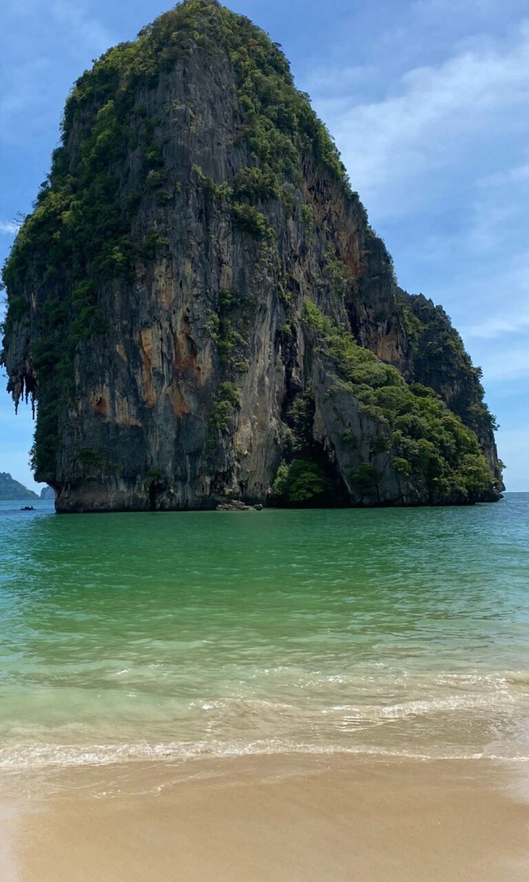 up-portada-playa-railay-islote